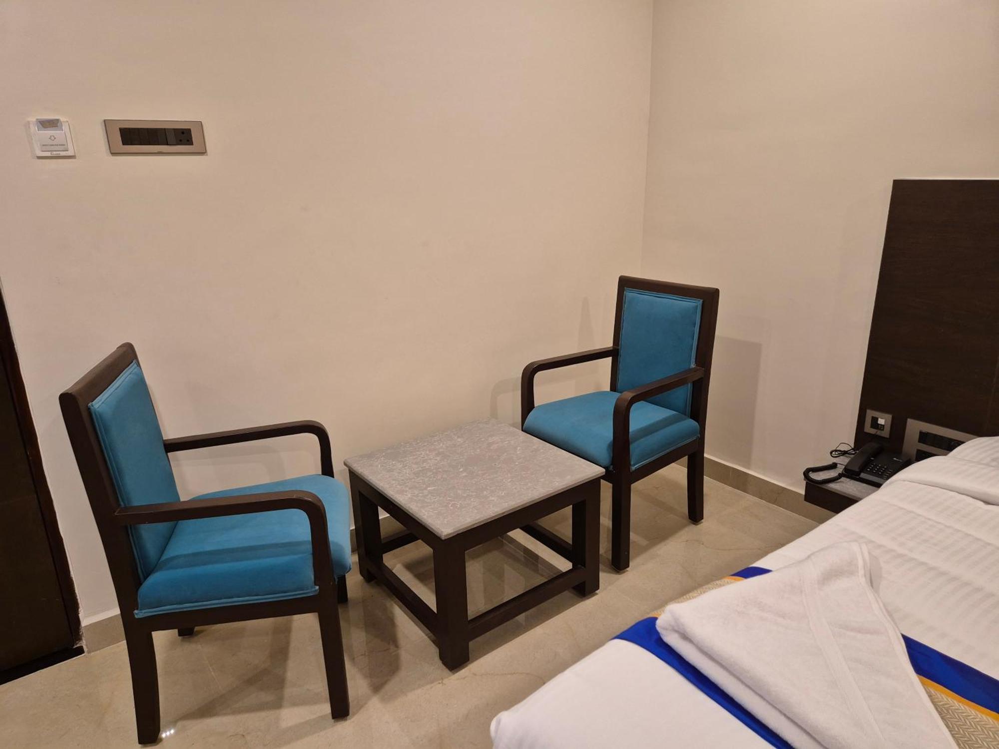 Hotel Janas Tirupati Dış mekan fotoğraf