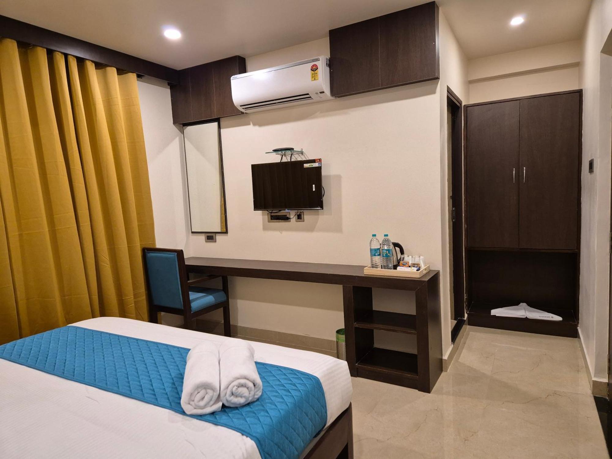 Hotel Janas Tirupati Dış mekan fotoğraf